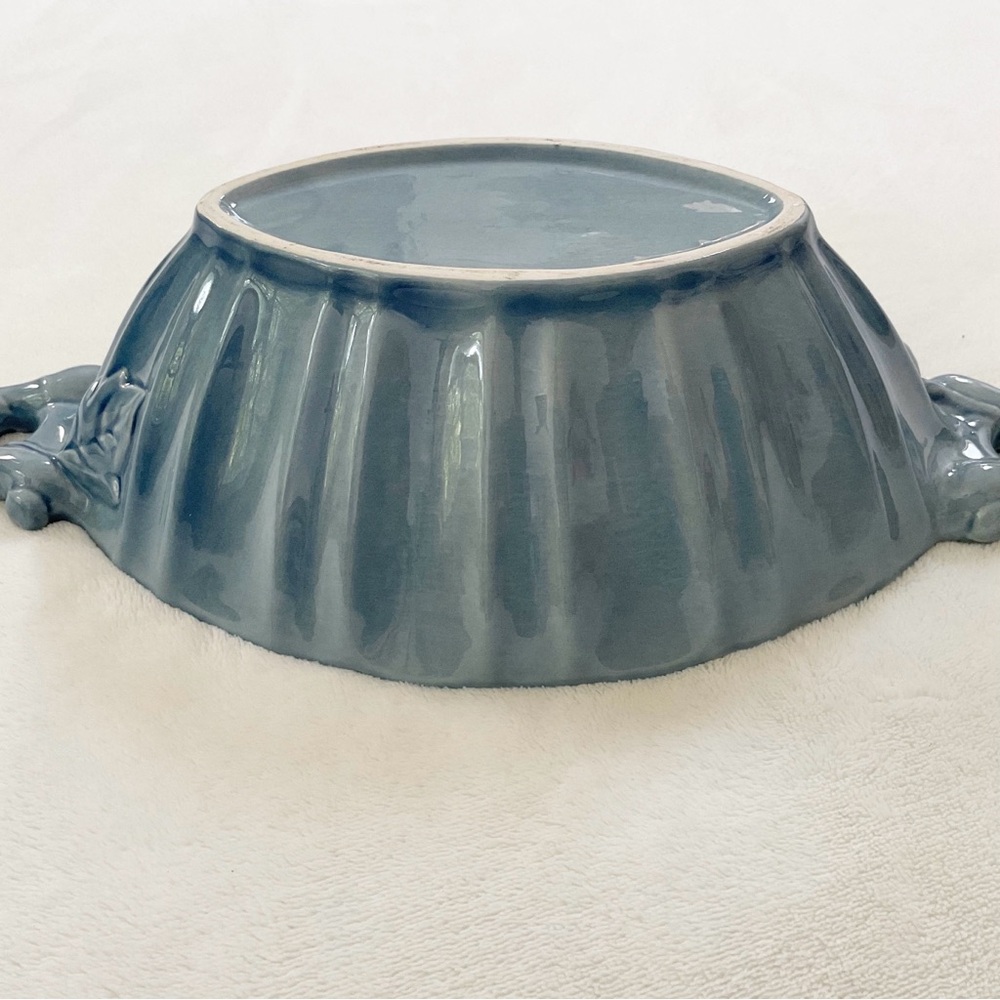 Vintage Blue Glazed Ceramic Centerpiece Bowl Leaf Handle MCM Console Bowl - Picture 11 of 16